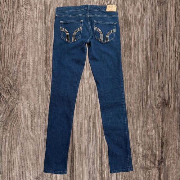 Hollister Women’s Size 7R Dark Wash Skinny Jeans - Picture 2 of 6
